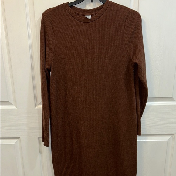 Time and Tru Dresses & Skirts - Time and Tru Rich Brown Long Sleeve Dress maternity